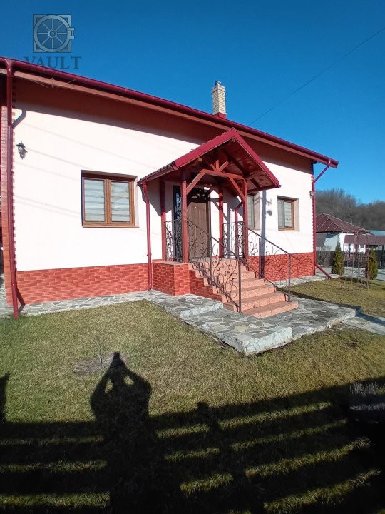 CASA DE VACANTA-COMUNA COLIBASI-DAMBOVITA