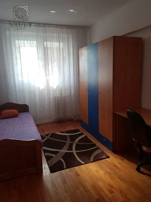Apartament 3 camere decomandat- Turnu Magurele