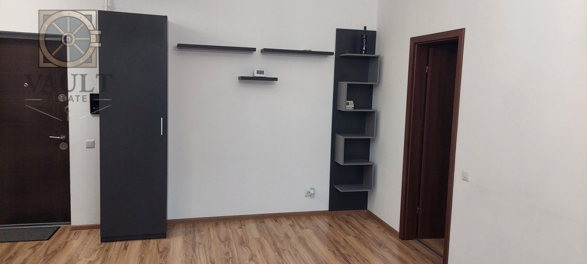 APARTAMENT 3 CAMERE-RAHOVA-PUCHENI-BLOC NOU-CENTRALA-PARCARE