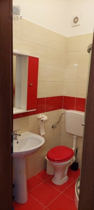 APARTAMENT 3 CAMERE-RAHOVA-PUCHENI-BLOC NOU-CENTRALA-PARCARE