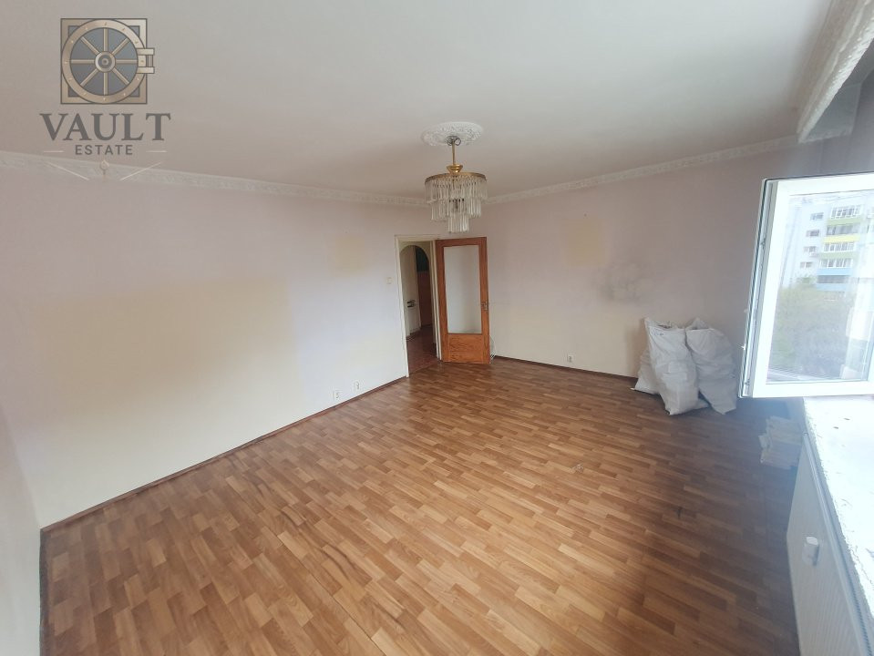 APARTAMENT 3 CAMERE-PANDURI-ION URDAREANU-BLOC REABILITAT-HOL H-2 BAI