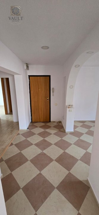 APARTAMENT 4 CAMERE-13 SEPTEMBRIE-SEBASTIAN-2 BAI-2 BALCOANE