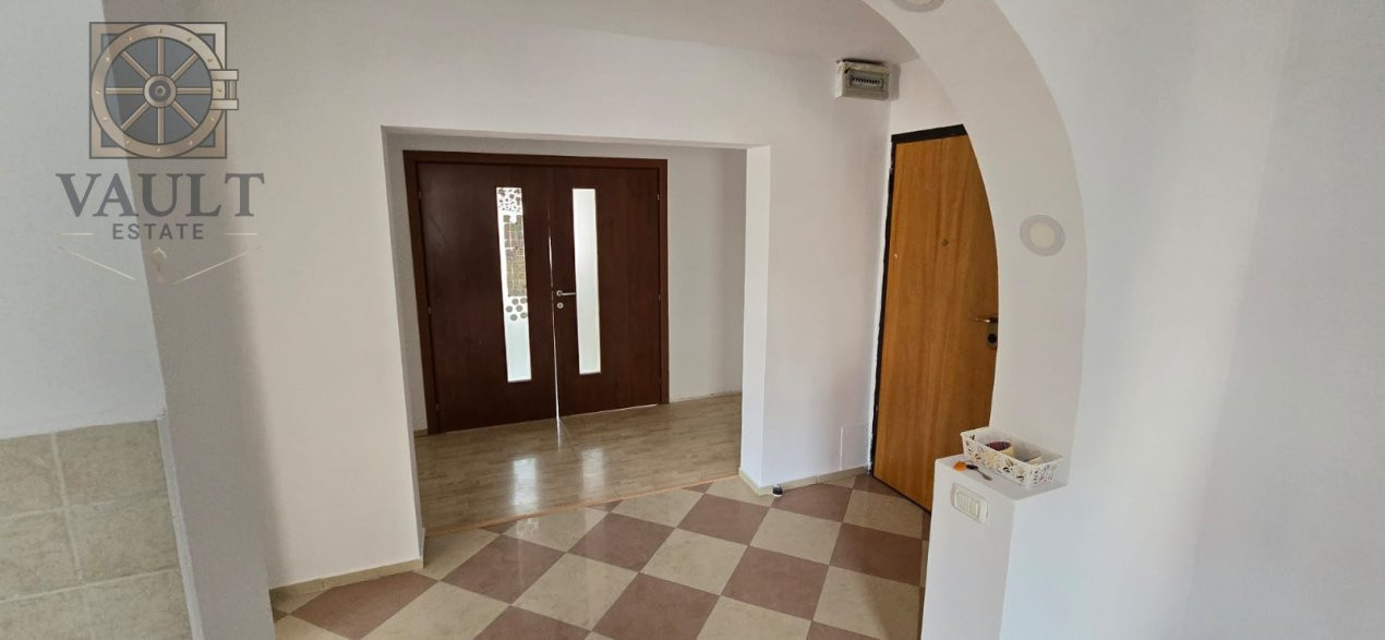 APARTAMENT 4 CAMERE-13 SEPTEMBRIE-SEBASTIAN-2 BAI-2 BALCOANE
