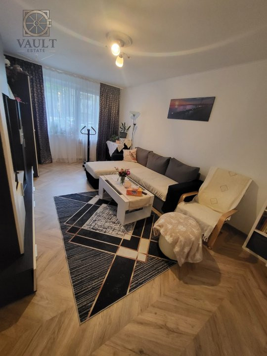 APARTAMENT 3 CAMERE-RAHOVA-BARCA-DECOMANDAT-BOXA-BLOC REABILITAT