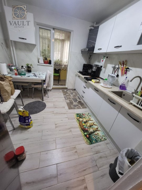 APARTAMENT 3 CAMERE-RAHOVA-BARCA-DECOMANDAT-BOXA-BLOC REABILITAT