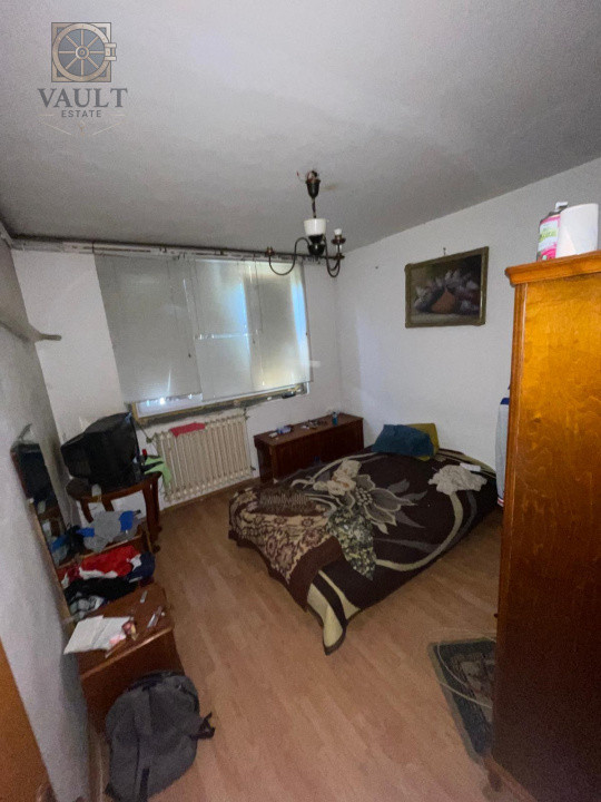 APARTAMENT 4 CAMERE-  CENTRALA TERMICA  - 1 Decembrie 1918