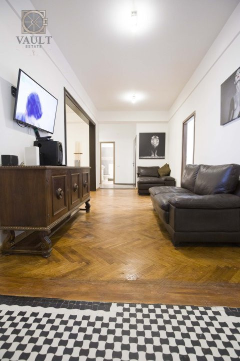Apartament 4 camere-renovat - zona Centru Vechi