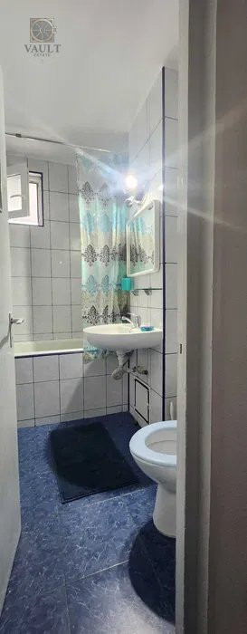 Apartament 2 camere semidecomandat Teiul Doamnei