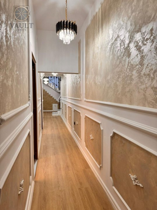 Apartament 3 camere / Tip Vila /  In apropiere de Metrou Universitate