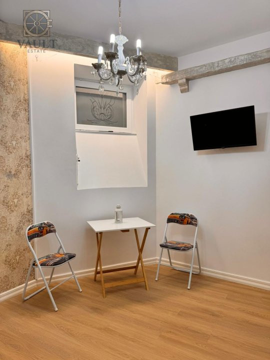 Apartament 3 camere / Tip Vila /  In apropiere de Metrou Universitate