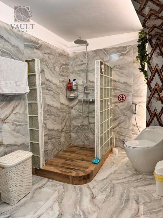 Apartament 3 camere / Tip Vila /  In apropiere de Metrou Universitate