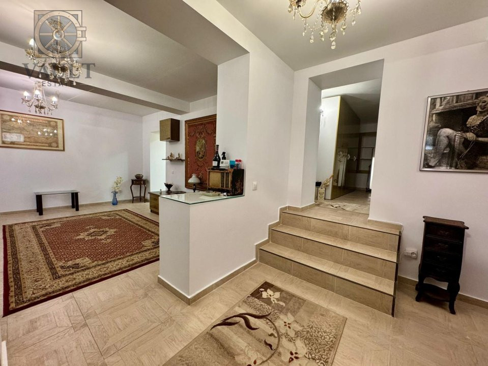 Apartament 2 camere / Tip Vila / In apropiere de Metrou Universitate