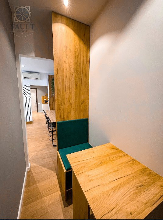 Apartament 3 camere - Loc de parca / Terasa / Piata Victoriei