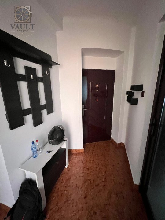Apartament 2 camere - Semidecomandat / Langa Metrou Romana