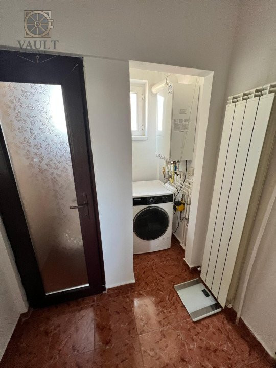 Apartament 2 camere - Semidecomandat / Langa Metrou Romana