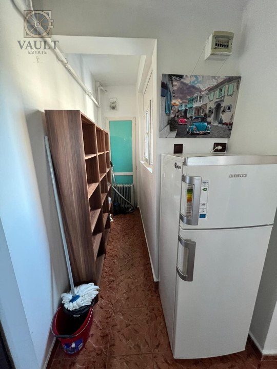 Apartament 2 camere - Semidecomandat / Langa Metrou Romana