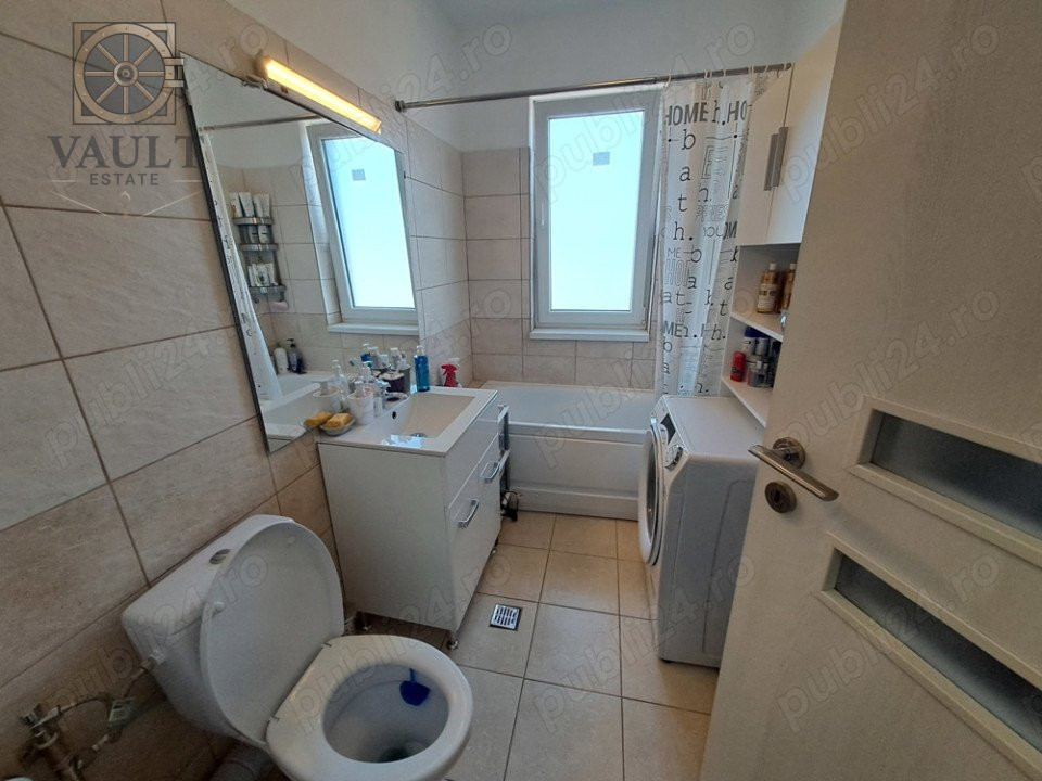 Apartament 3 camere - zona Militari, Roșu