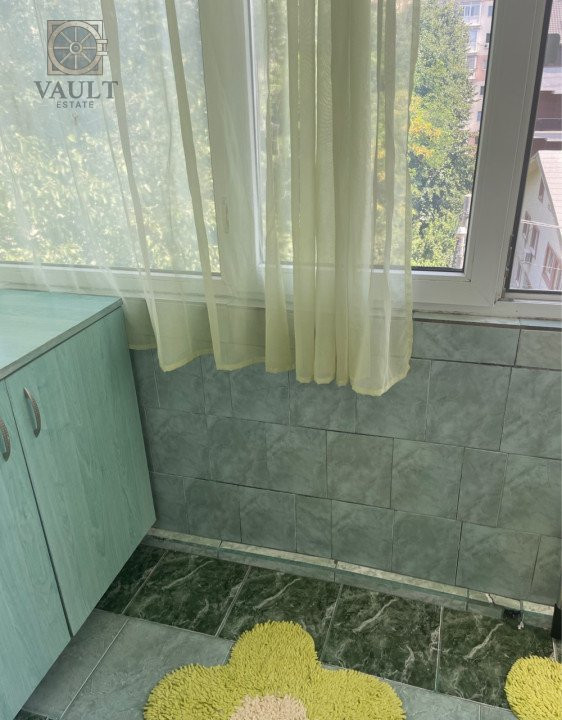 Apartament 4 camere renovat zona Gorjului 