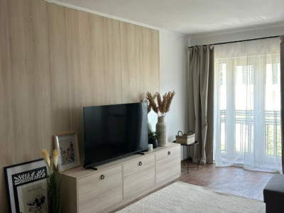 Apartament 2 Camere- Decomandat - Vedere la Dambovita - Splaiul Unirii