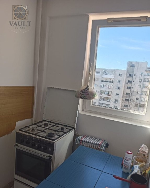 Garsoniera 10 MINUTE metrou IANCULUI/OBOR - Avrig - Bloc Anvelopat - 