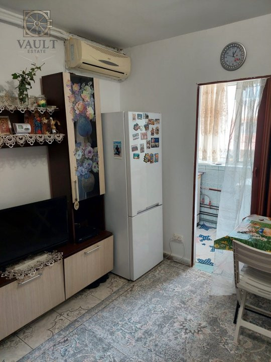 Garsoniera - Centrala Proprie - Auchan Titan