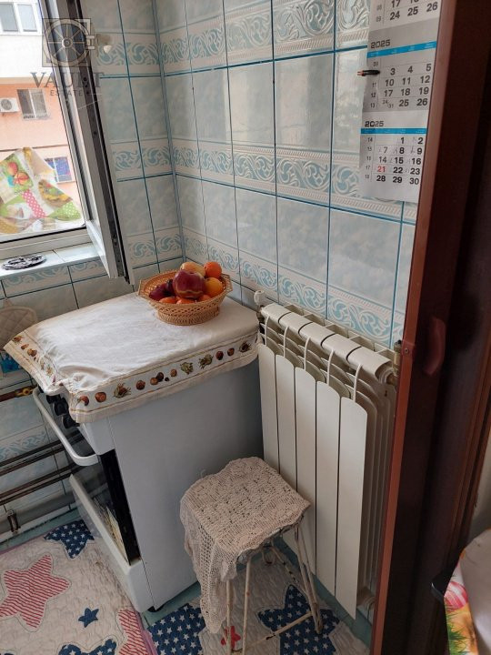 Garsoniera - Centrala Proprie - Auchan Titan