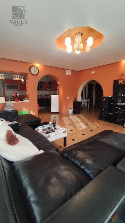 Vila cartier rezidential 8 Camere  - FUNDENI - Campus scolar - 
