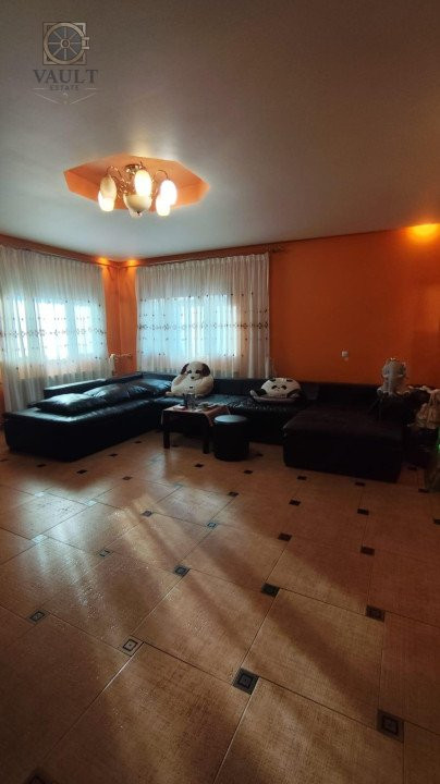 Vila cartier rezidential 8 Camere  - FUNDENI - Campus scolar - 