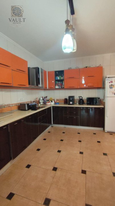 Vila cartier rezidential 8 Camere  - FUNDENI - Campus scolar - 