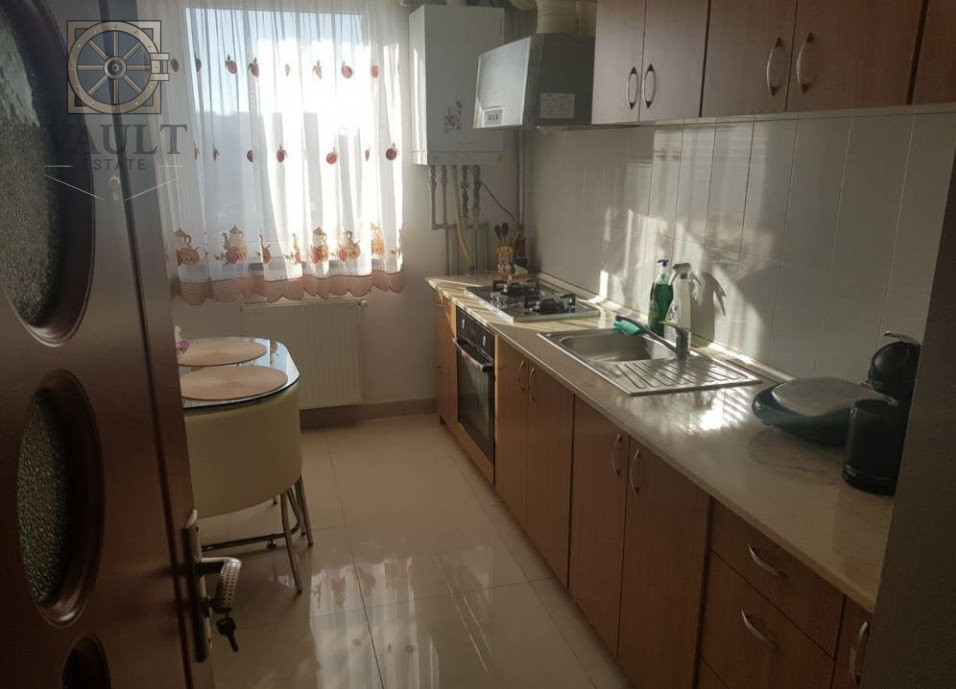 Apartament 4 camere - zona Pantelimon