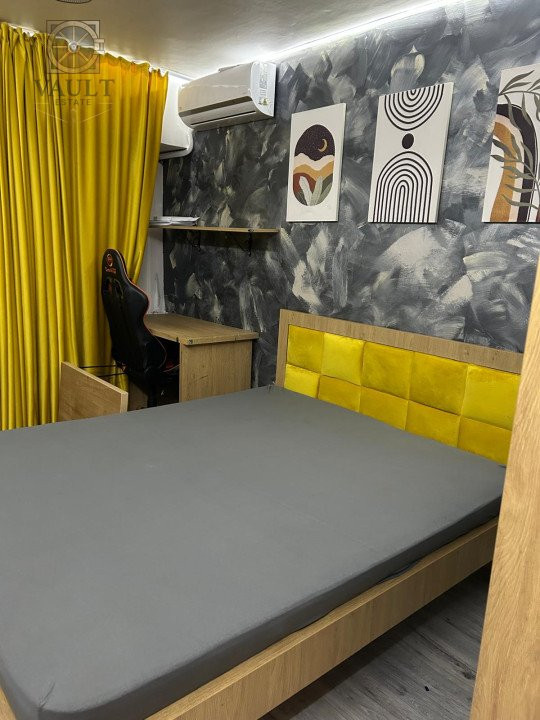 Apartament 2 camere - Decomandat - Delfinului