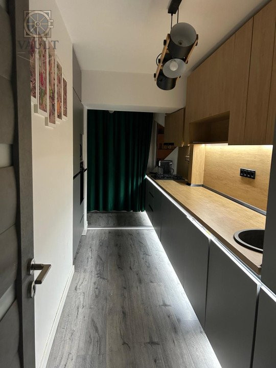 Apartament 2 camere - Decomandat - Delfinului