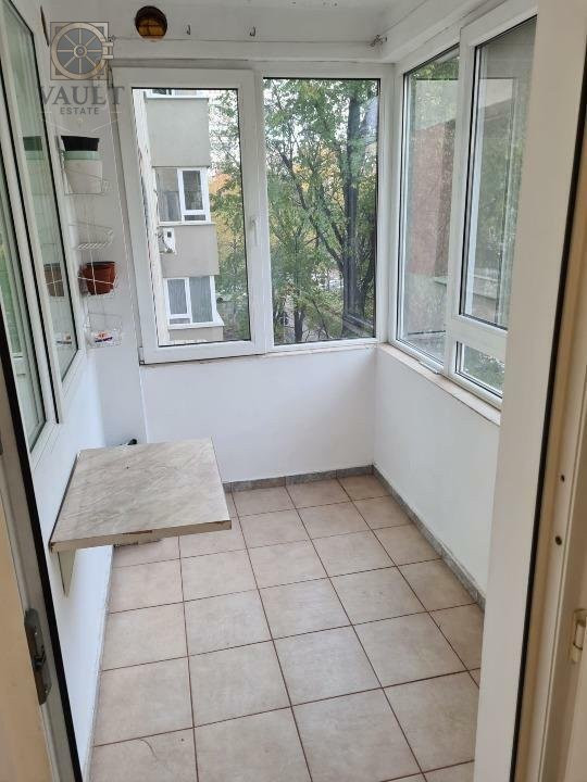 Apartament 3 camere - Piata Minis TITAN - Decomandat 1978 An