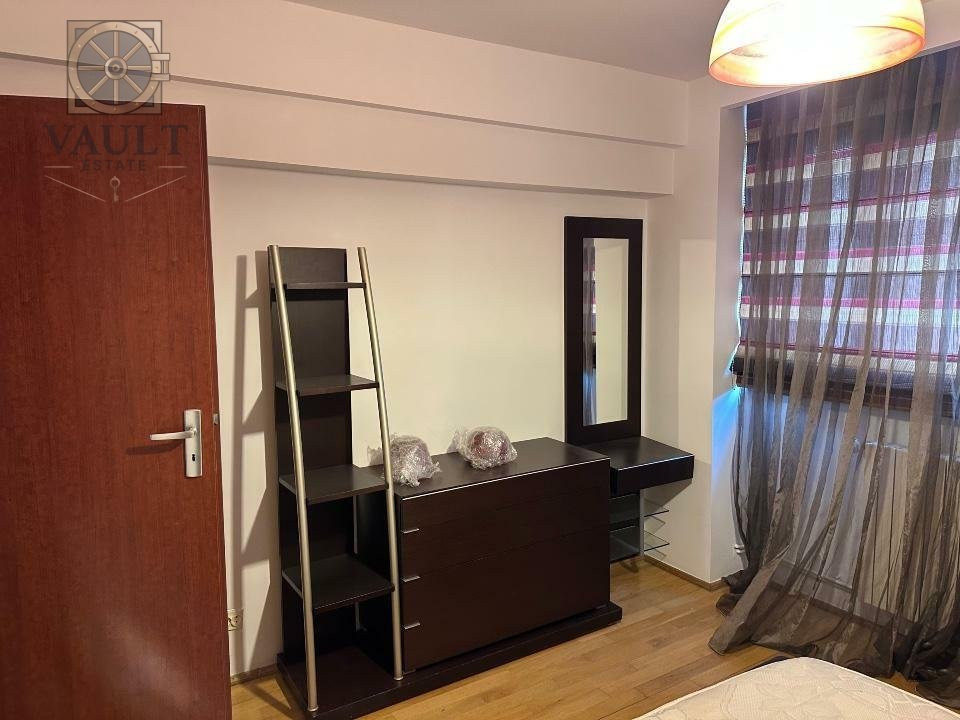 Apartament 3 camere MOBILAT/UTILAT modern - 5 minute metrou OBOR -