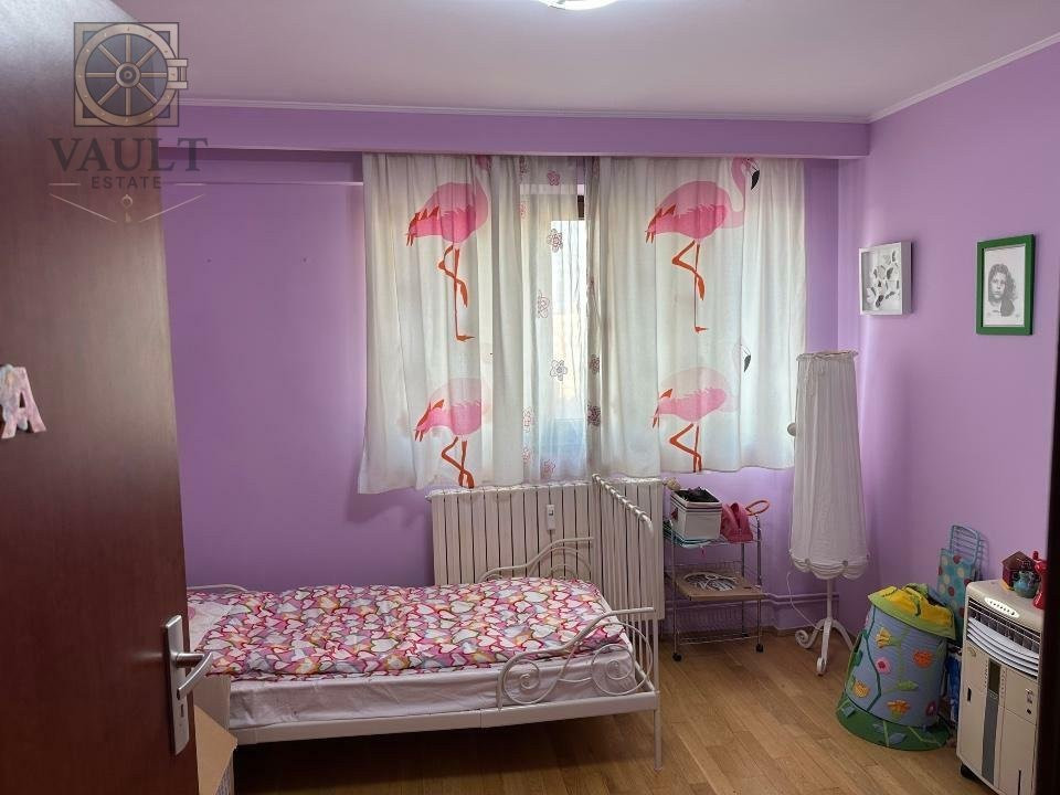 Apartament 3 camere MOBILAT/UTILAT modern - 5 minute metrou OBOR -