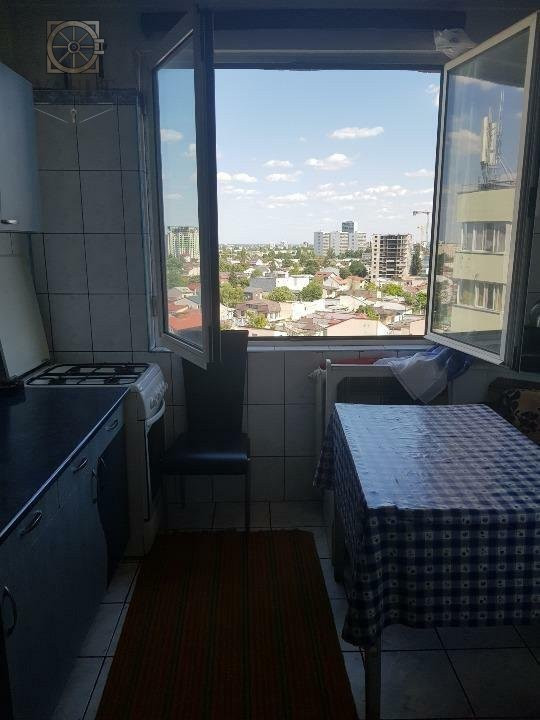 Apartament 3 Camere - DE RENOVAT - Obor 