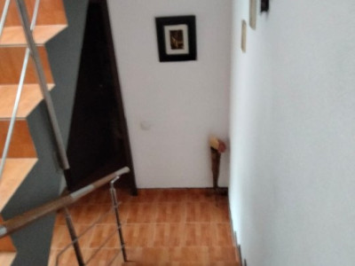 Casa tip Duplex 5 camere MOBILAT/UTILAT zona Linistita - Fundeni 