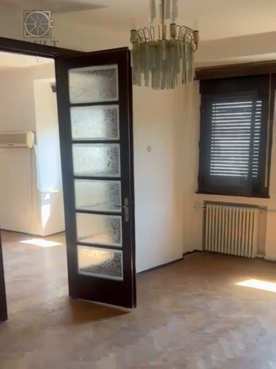 Apartament 4 camere 136mp Piata Ion Mihalache-Banu Manta