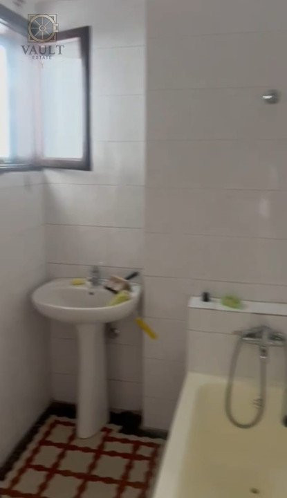 Apartament 4 camere 136mp Piata Ion Mihalache-Banu Manta
