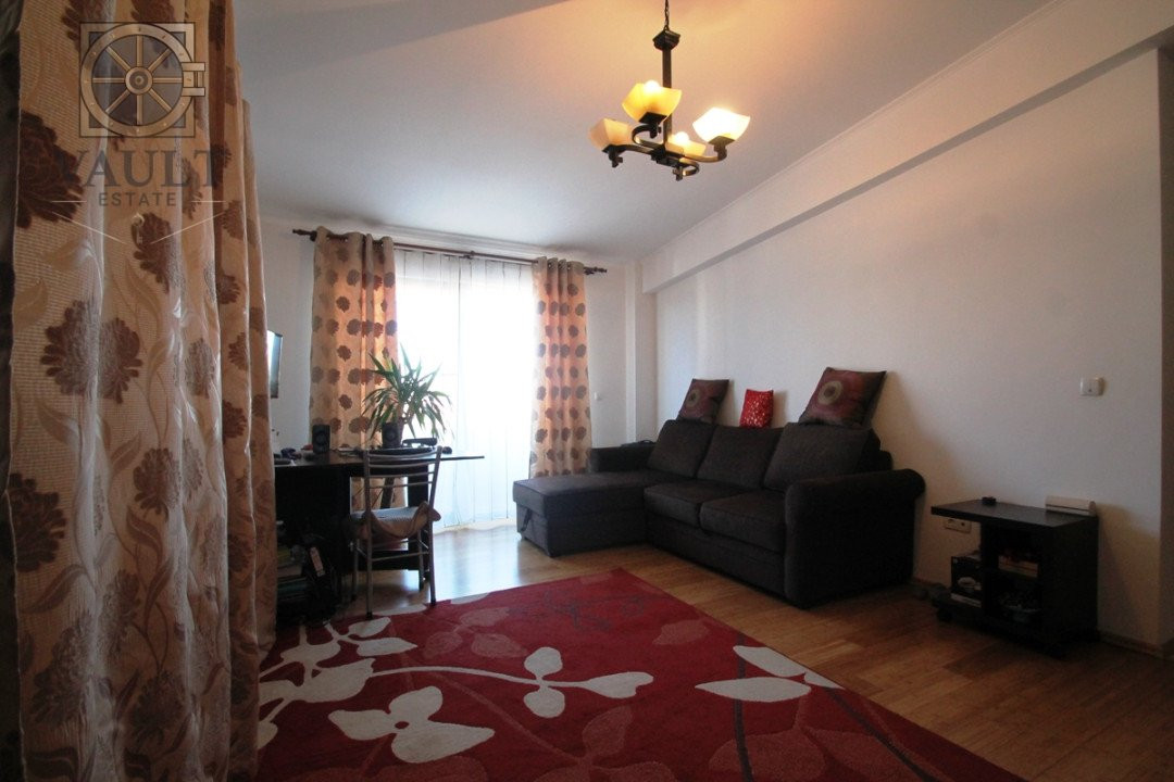 Apartament 3 camere 2 Balcoane Damaroaia 