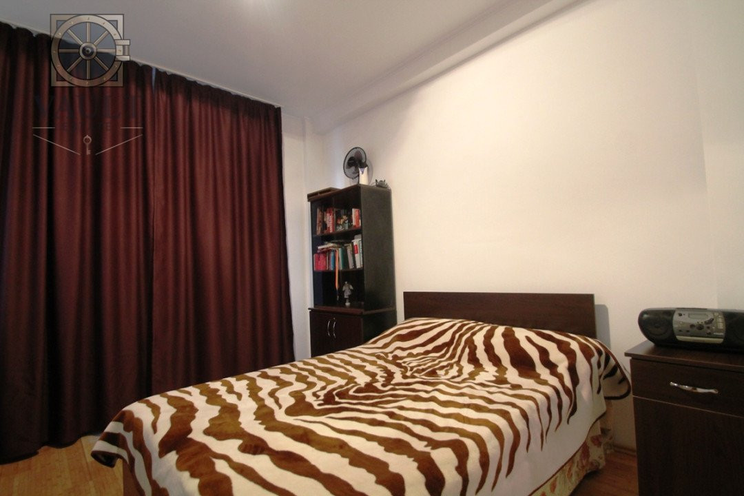 Apartament 3 camere 2 Balcoane Damaroaia 