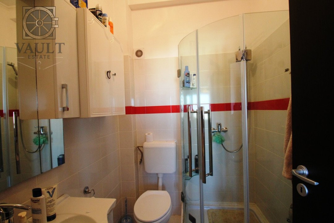 Apartament 3 camere 2 Balcoane Damaroaia 
