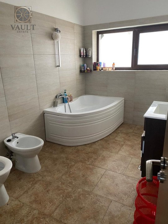 Vila individuala -Garaj -Teren 533 mp-Domnesti