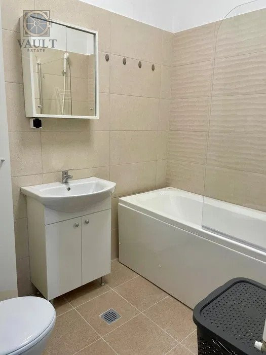 Apartament 3 camere - Loc de parcare inclus - 2 băi - Păcii