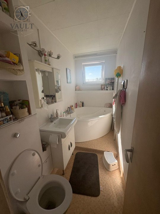 Apartament 4 camere Decomandat Sector 3 - Ozana Titan 