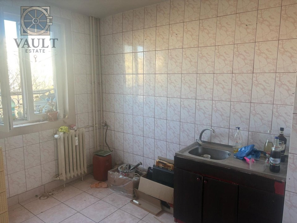 Apartament 2 Camere Decomandat - Titan 1 Decembrie 1918 