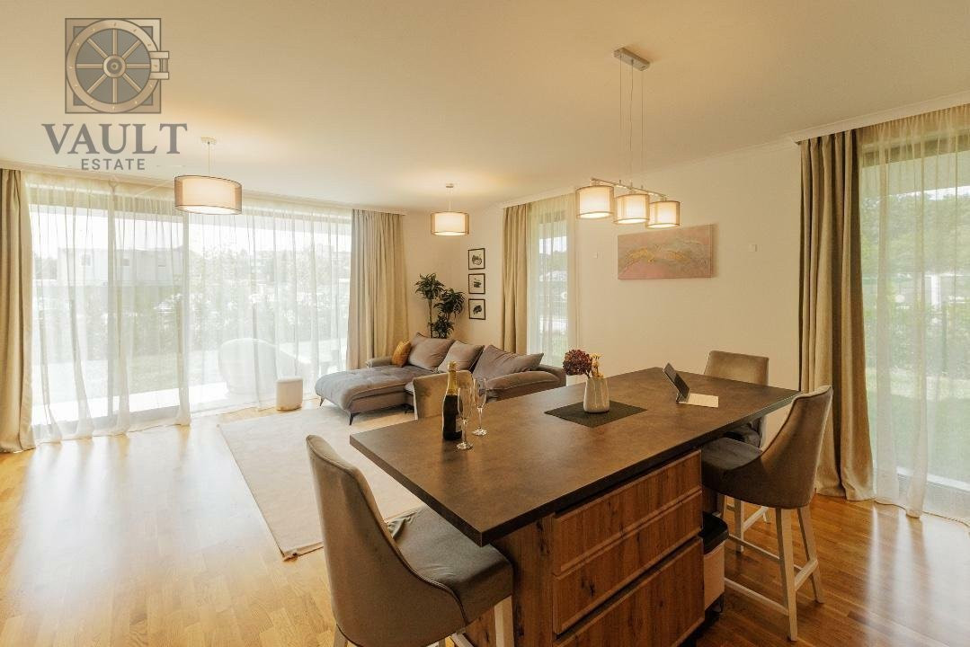 Apartament 4 camere- Baneasa- Curte proprie- Mobilat/Utilat Ultramodern 