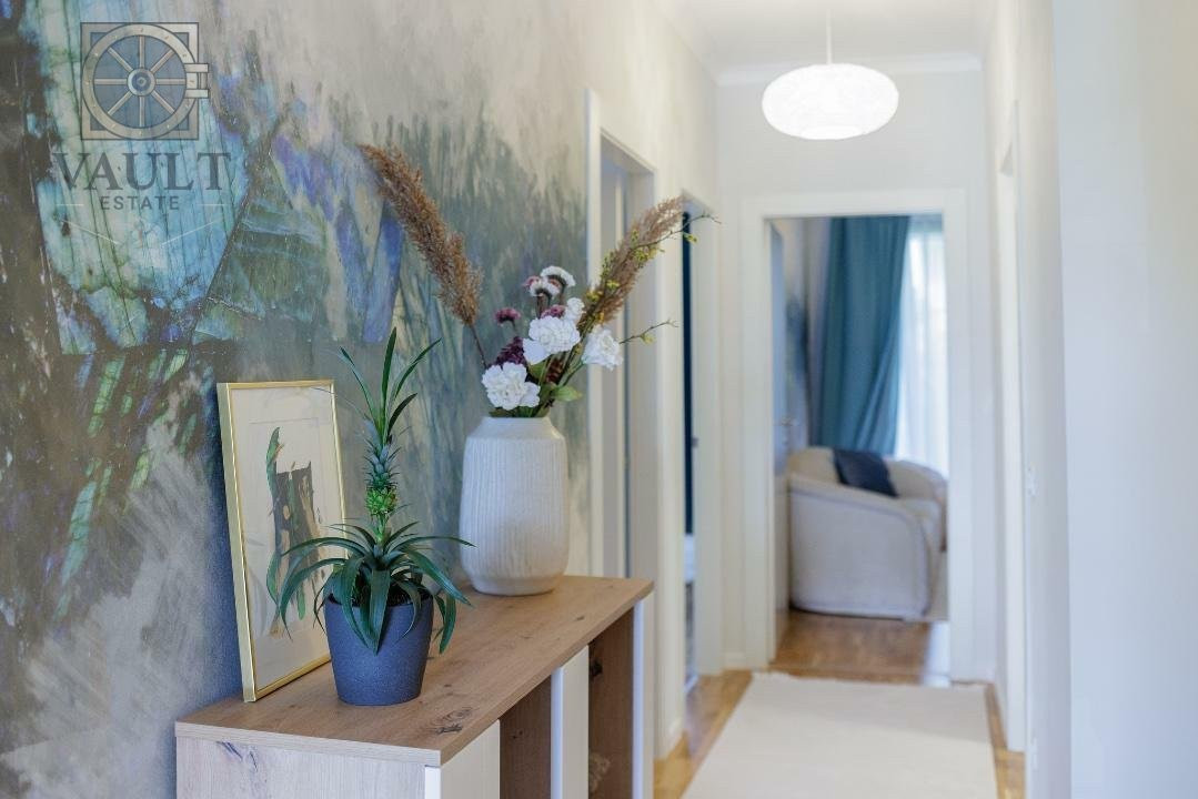 Apartament 4 camere- Baneasa- Curte proprie- Mobilat/Utilat Ultramodern 