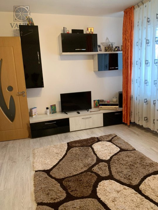 2 camere-Decomandat-Piata Resita