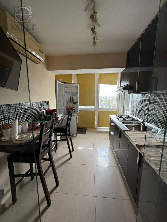 3 camere - 140 mp  - Vitan Barzesti